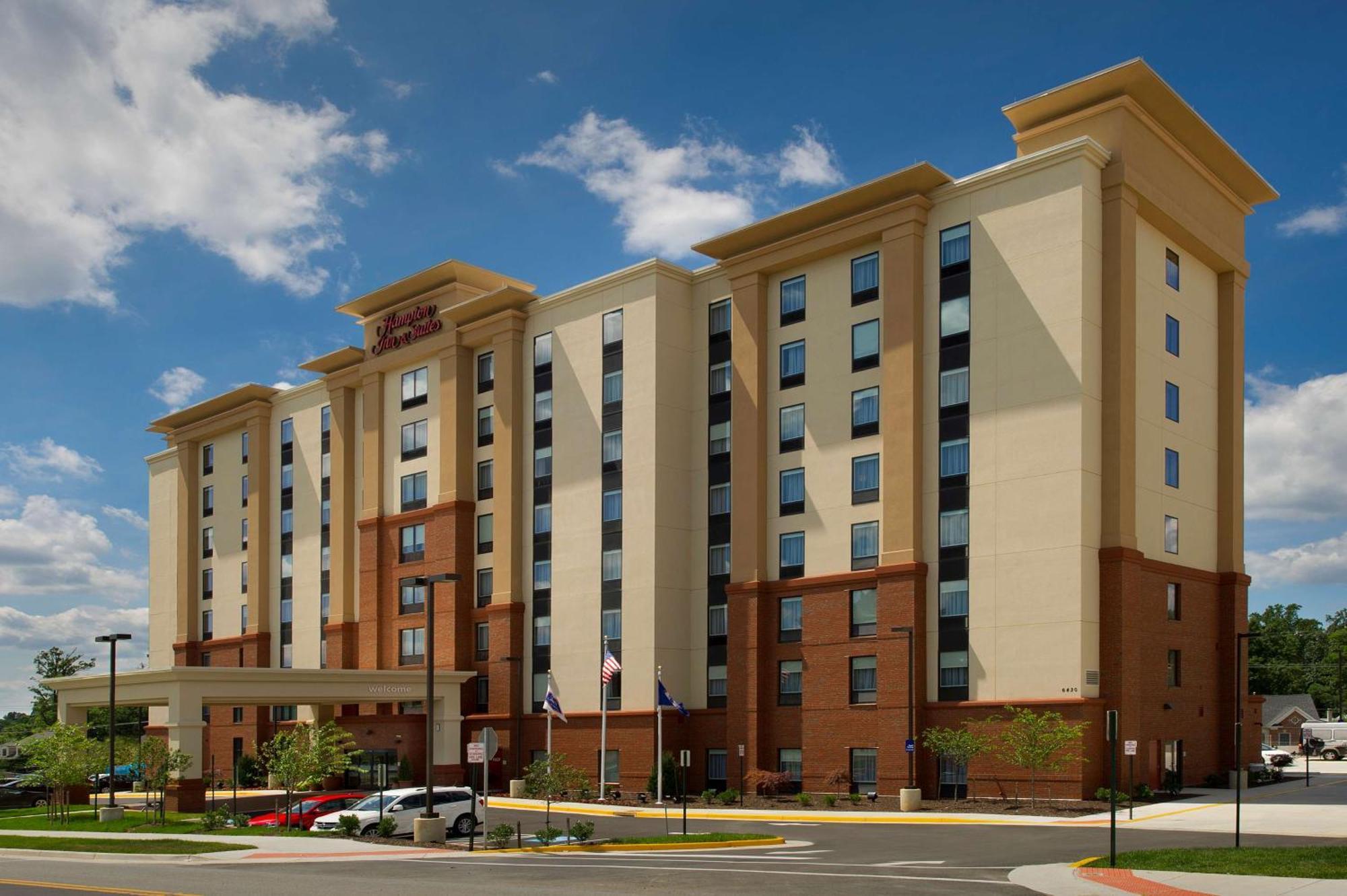Hampton Inn & Suites Falls Church Esterno foto